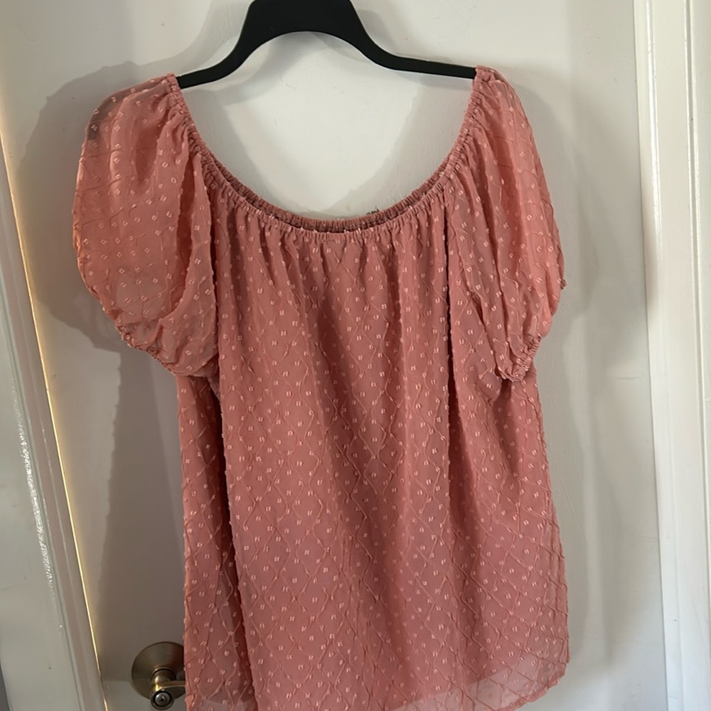 Women’s business casual top in pink